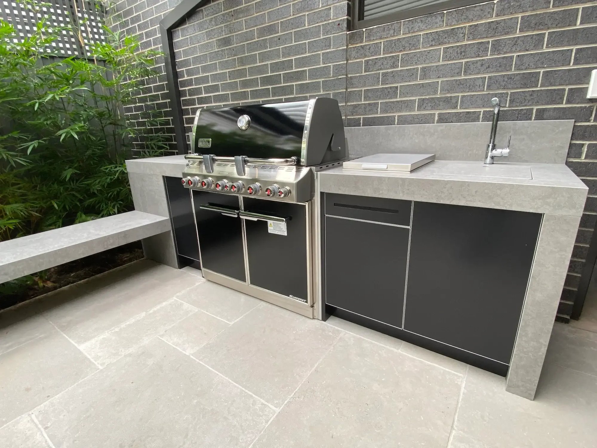 Whyte Gardens - Mont Albert landscaped outdoor kitchen