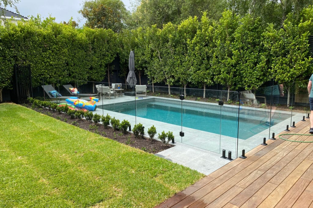 blog-pool-lawn-1024x683